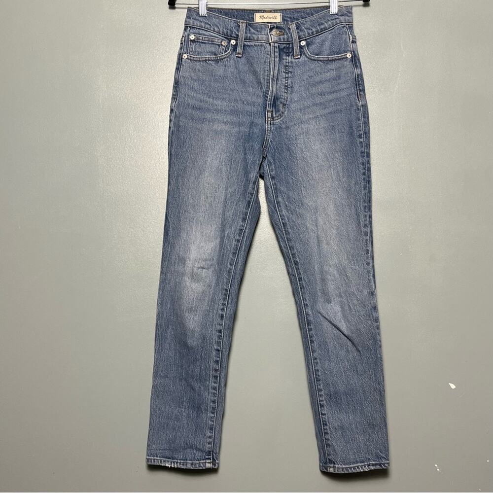 Madewell High-Rise Straight Leg Jeans in Medium Blue Wash